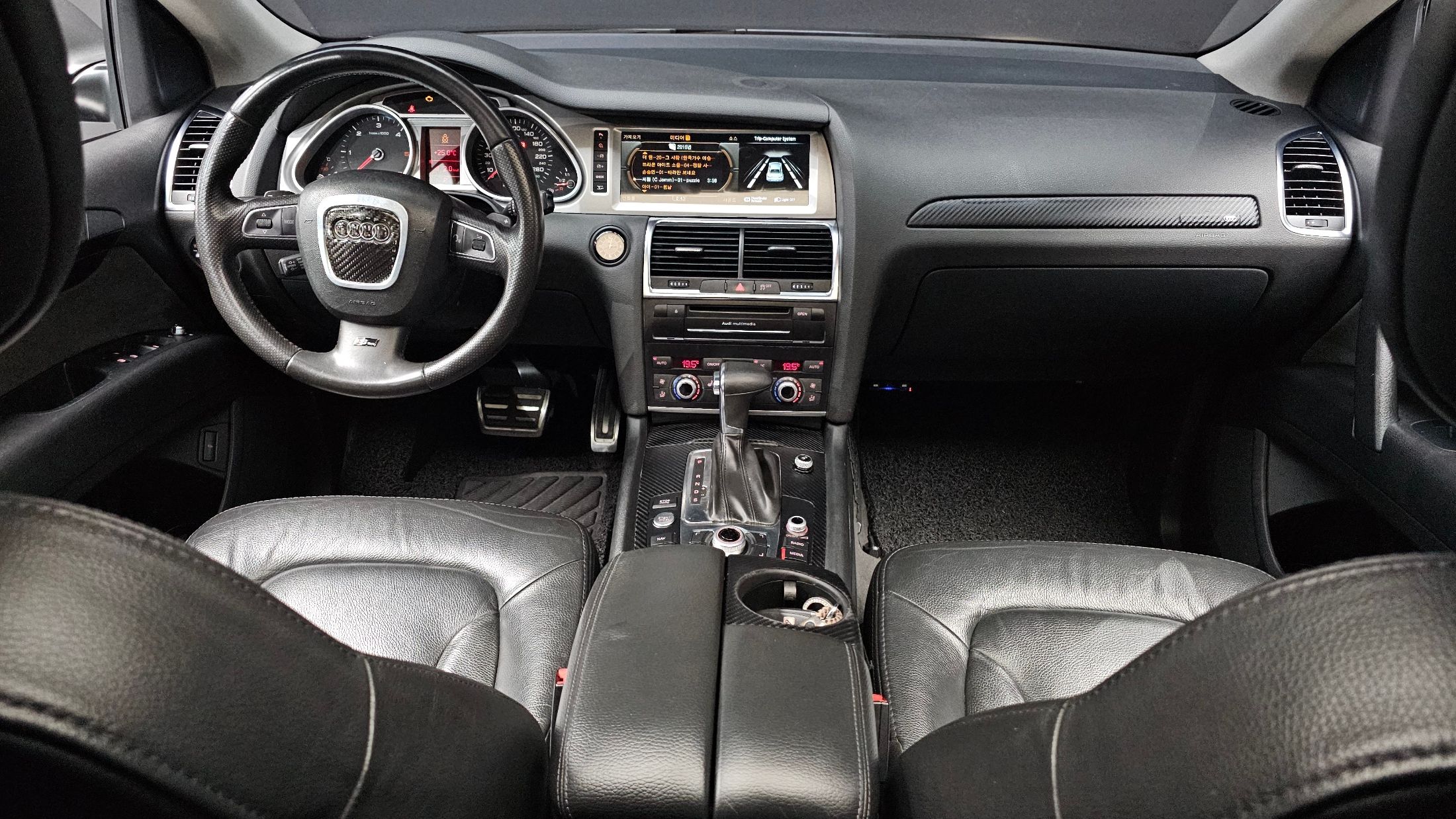 AUDI Q7 2011