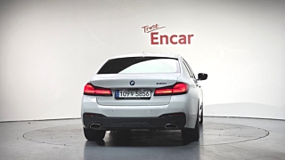 BMW 5-SERIES G30 2021