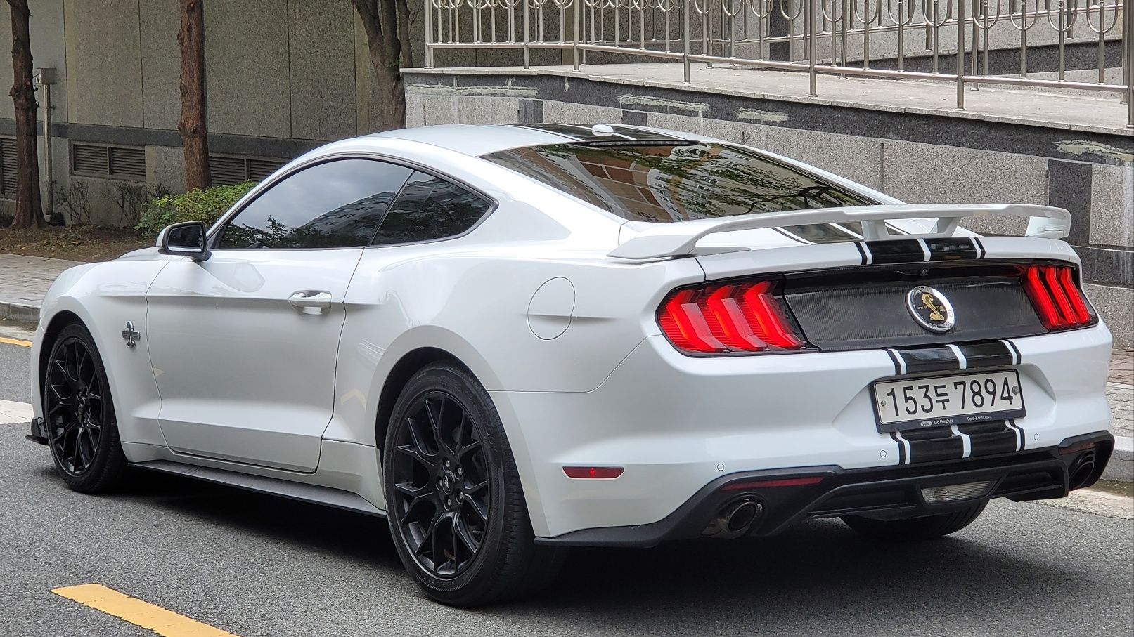 FORD MUSTANG 2018