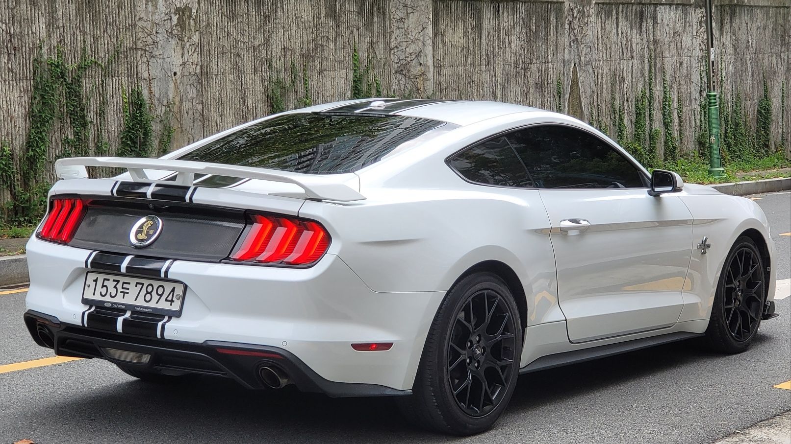 FORD MUSTANG 2018
