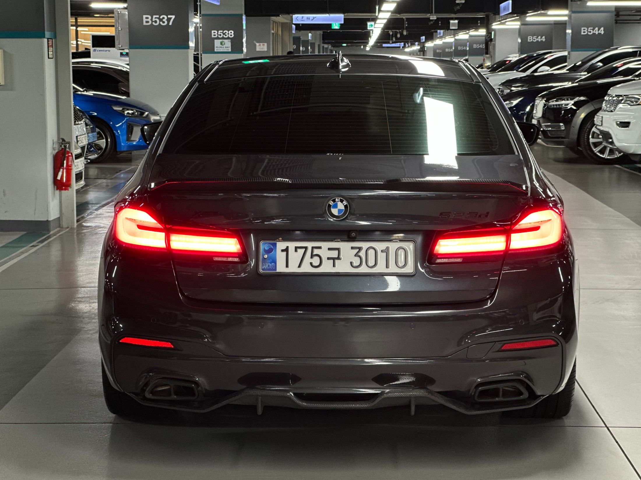 BMW 5-SERIES G30 2018