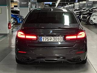 BMW 5-SERIES G30 2018