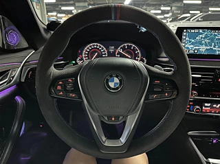 BMW 5-SERIES G30 2018