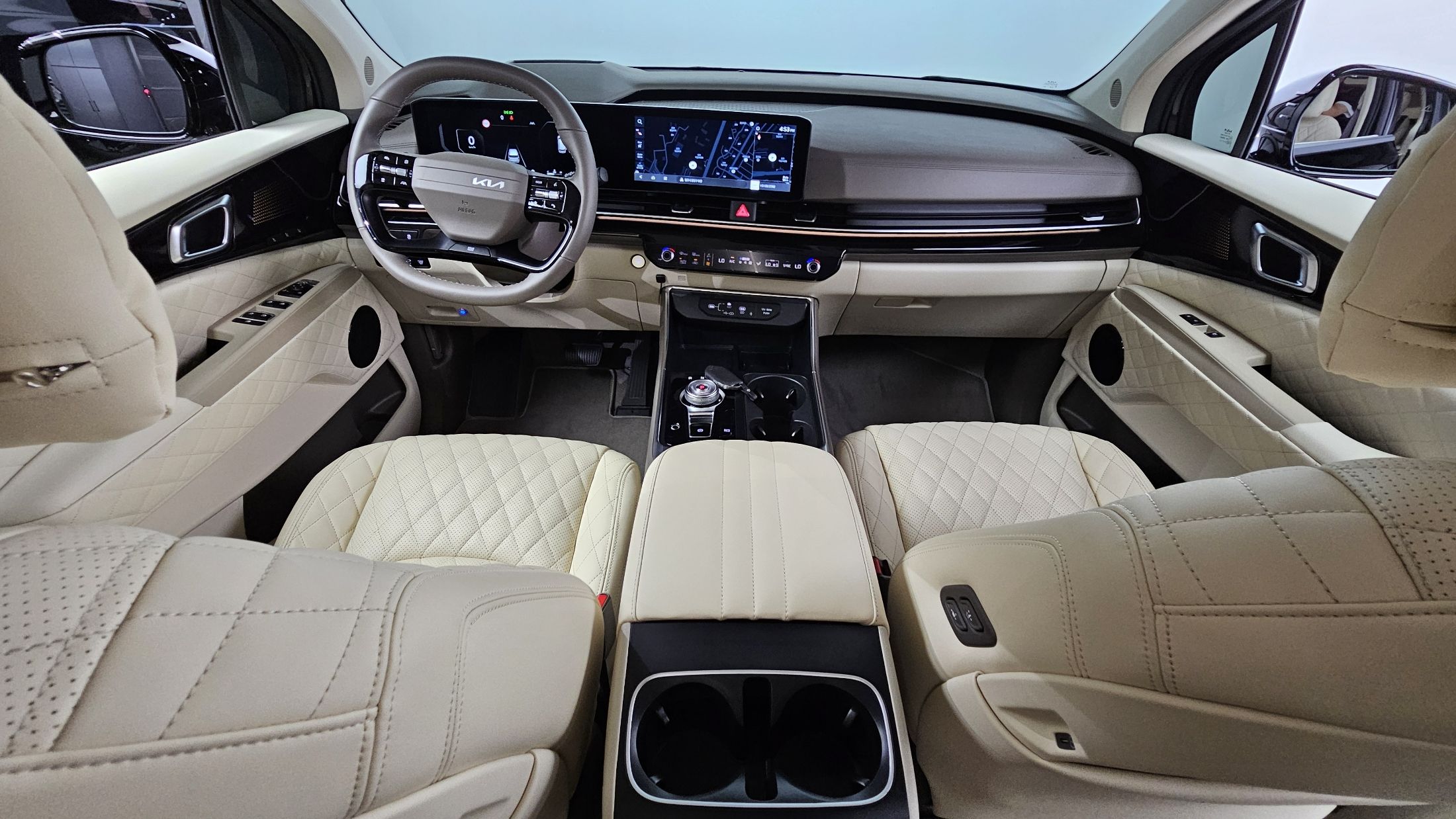 KIA CARNIVAL 2025
