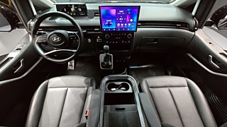 HYUNDAI STARIA 2024