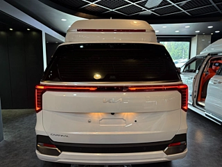 KIA CARNIVAL 2025