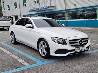 MERCEDES BENZ E-CLASS W213 2016
