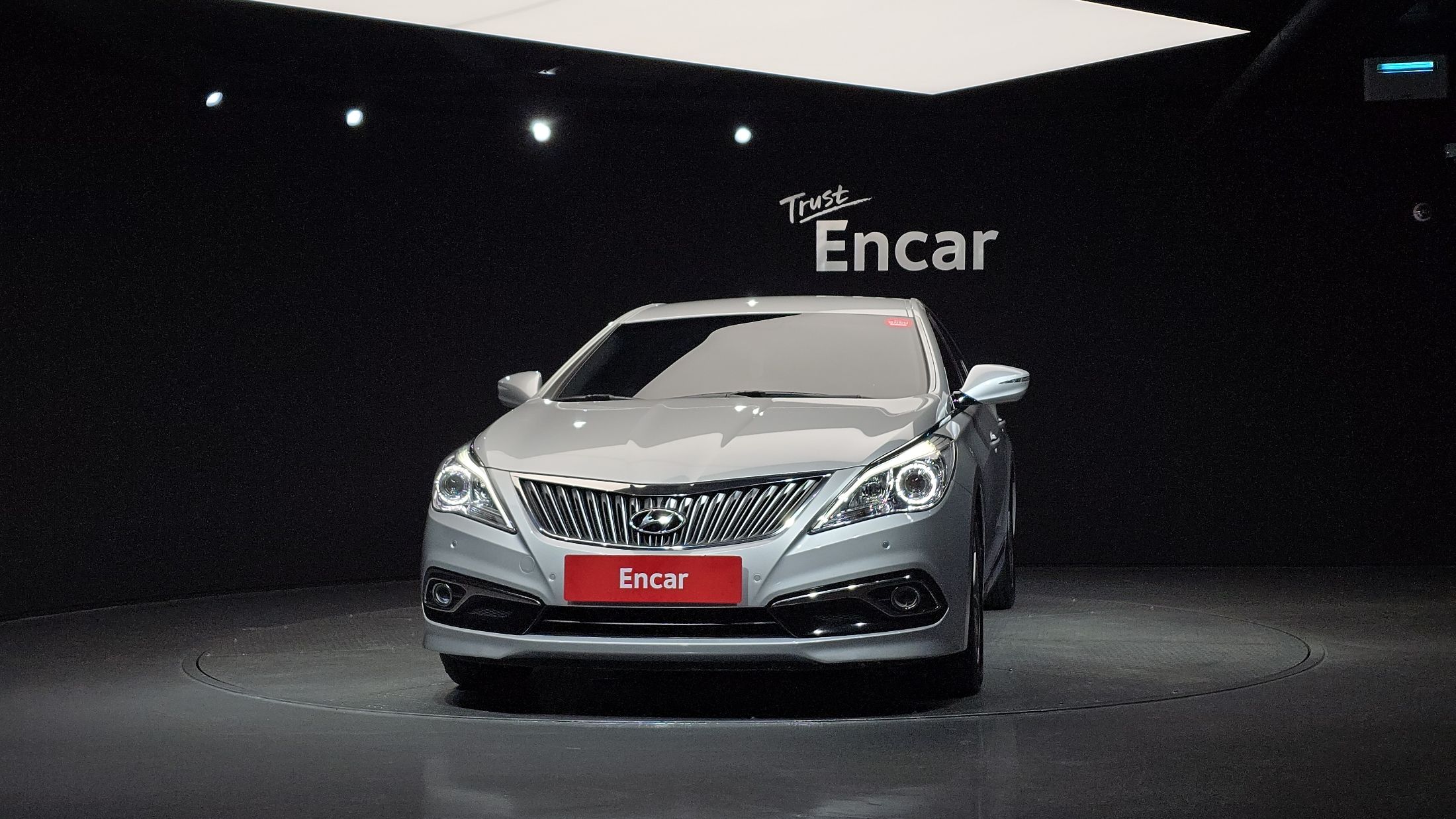 HYUNDAI GRANDEUR HG 2014