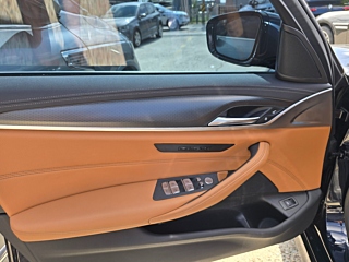 BMW 5-SERIES G30 2022