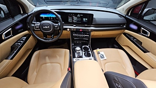 KIA CARNIVAL 2023