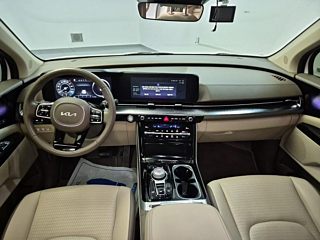 KIA CARNIVAL 2023