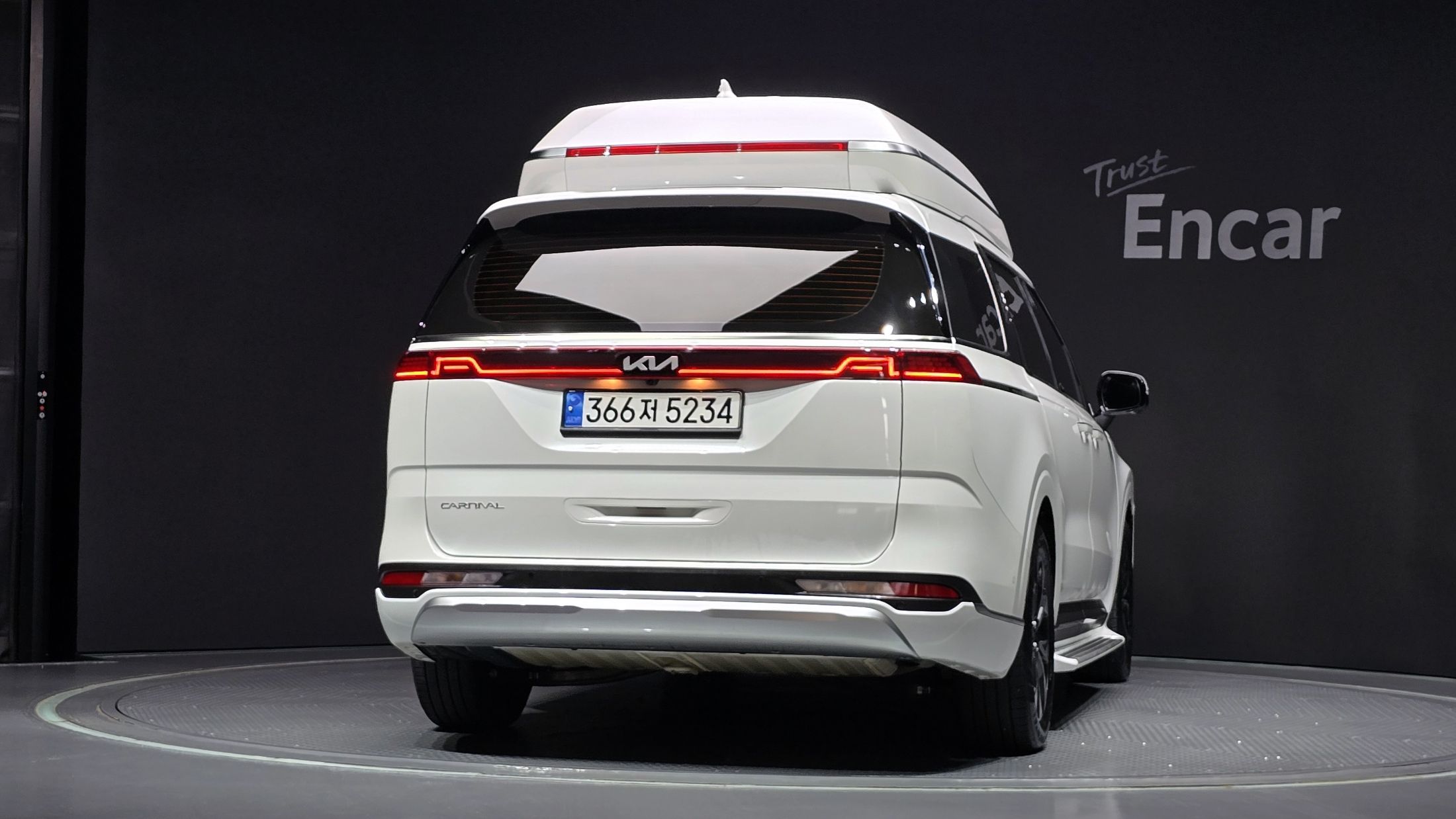 KIA CARNIVAL 2023