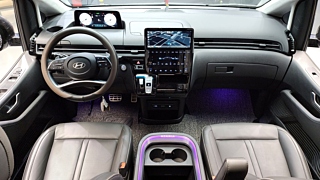 HYUNDAI STARIA 2024