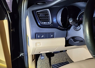 KIA CARNIVAL 2017