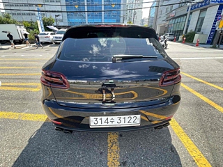 PORSCHE MACAN 2018