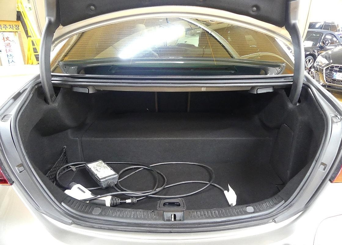 MERCEDES BENZ E-CLASS W213 2021