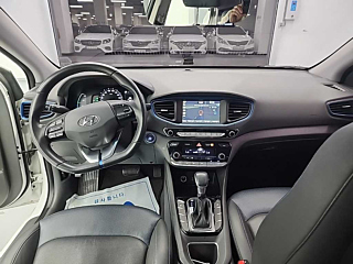 HYUNDAI IONIQ HYBRID 2016