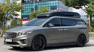 KIA CARNIVAL 2017