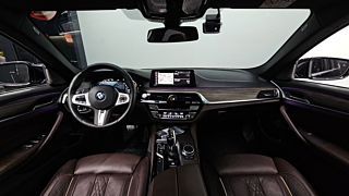 BMW 5-SERIES G30 2020