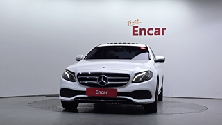 MERCEDES BENZ E-CLASS W213 2019
