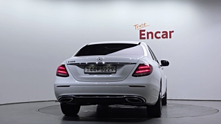 MERCEDES BENZ E-CLASS W213 2019