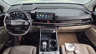 KIA CARNIVAL 2025