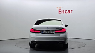 BMW 5-SERIES G30 2021