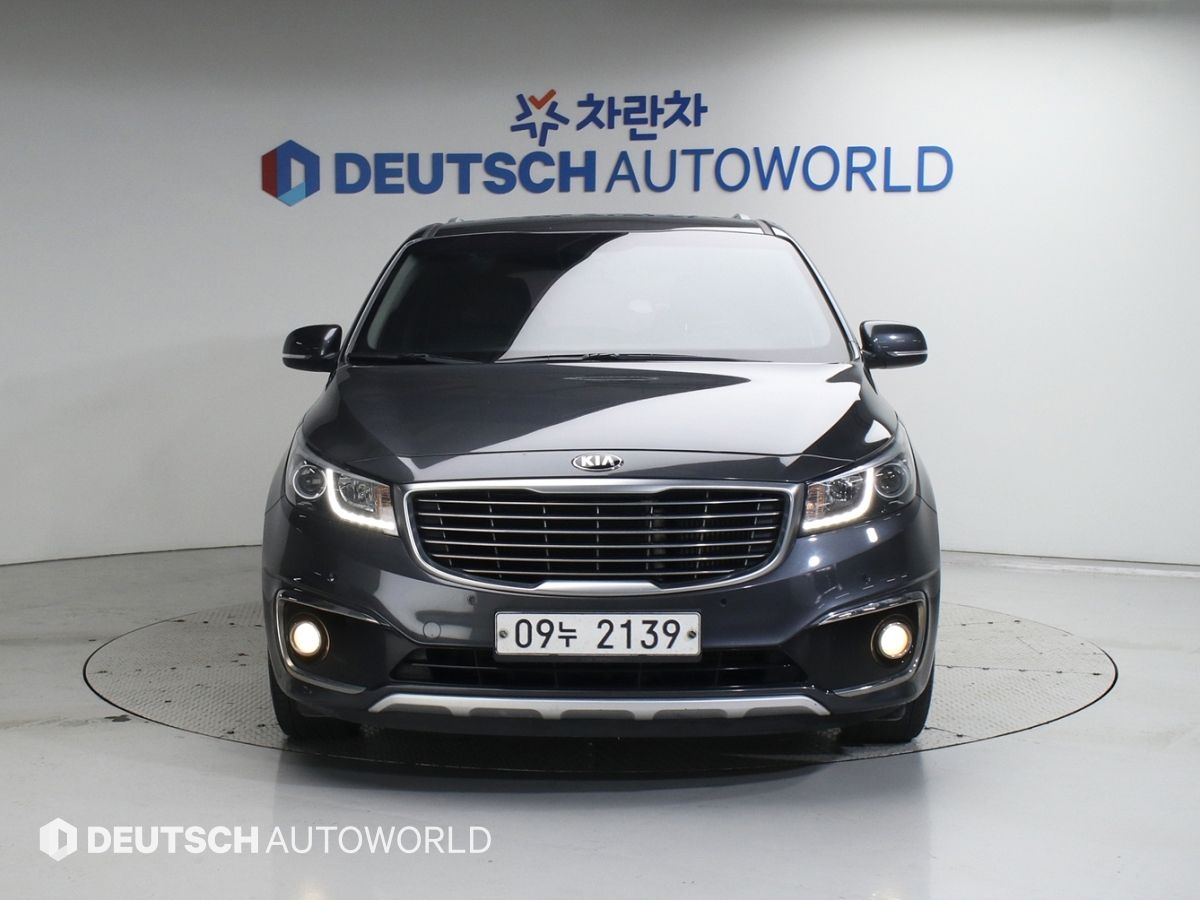 KIA CARNIVAL 2017