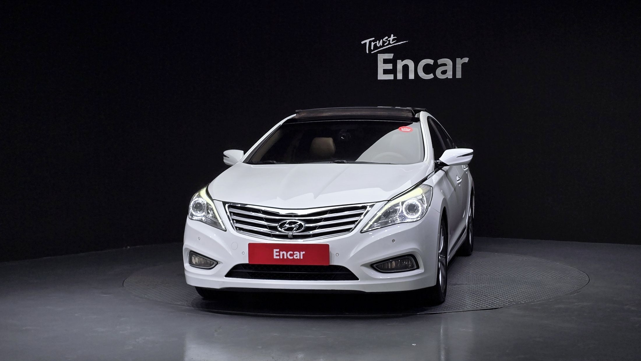 HYUNDAI GRANDEUR HG 2012