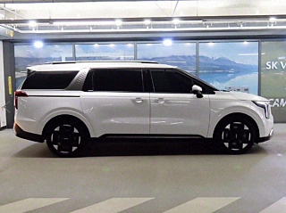 KIA CARNIVAL 2024