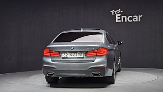 BMW 5-SERIES G30 2020