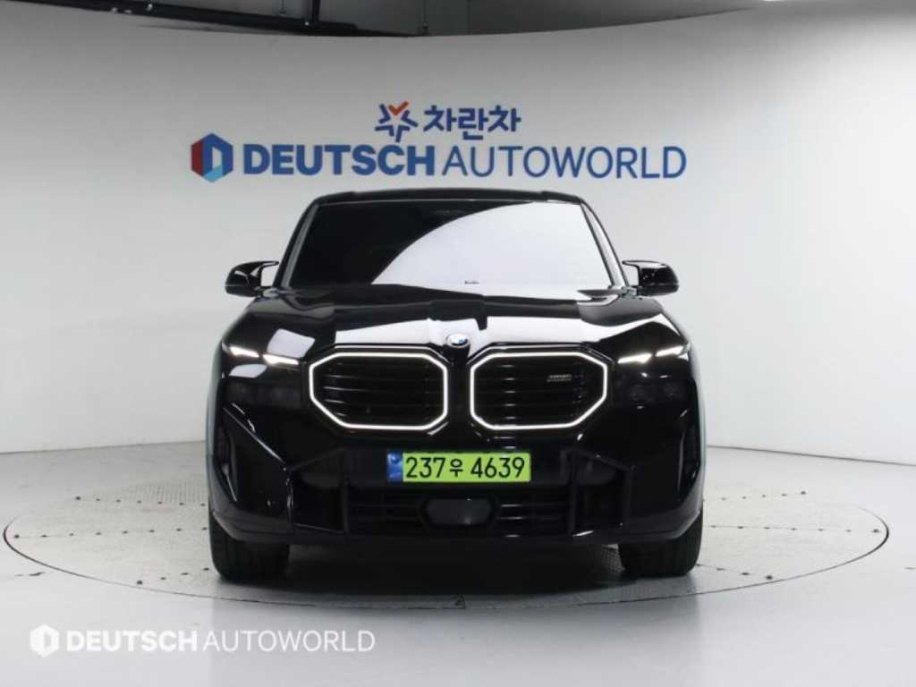 BMW XM G09 2024