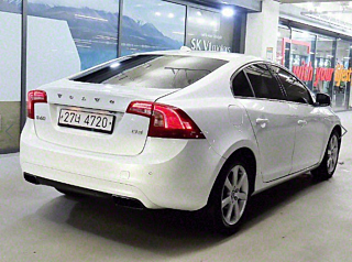 VOLVO S60 2017