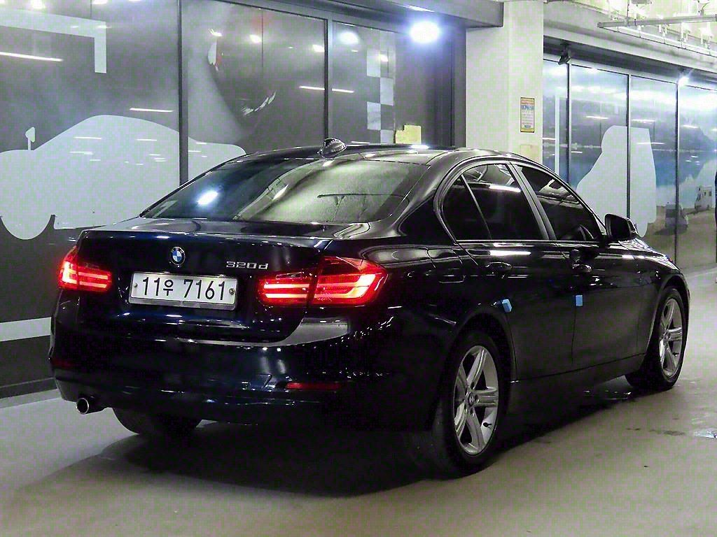 BMW 3-SERIES F30 2013