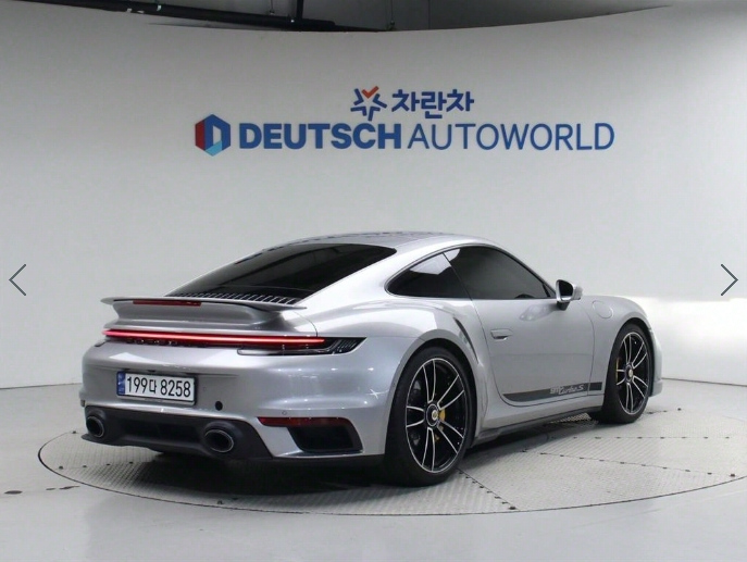 PORSCHE 911 992 2023