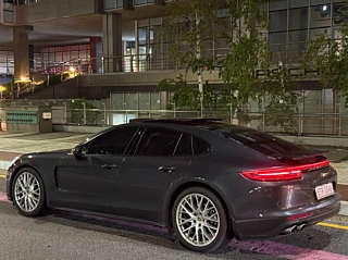 PORSCHE PANAMERA 971 2018