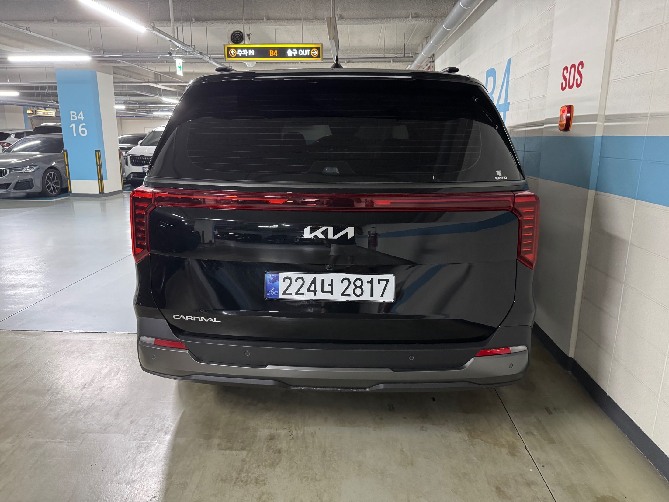 KIA CARNIVAL 2025