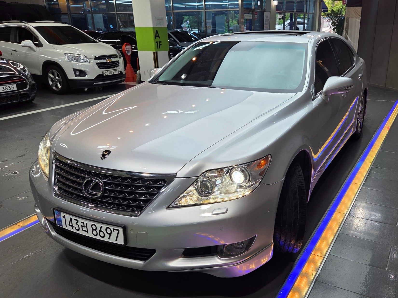 LEXUS LS460 2011