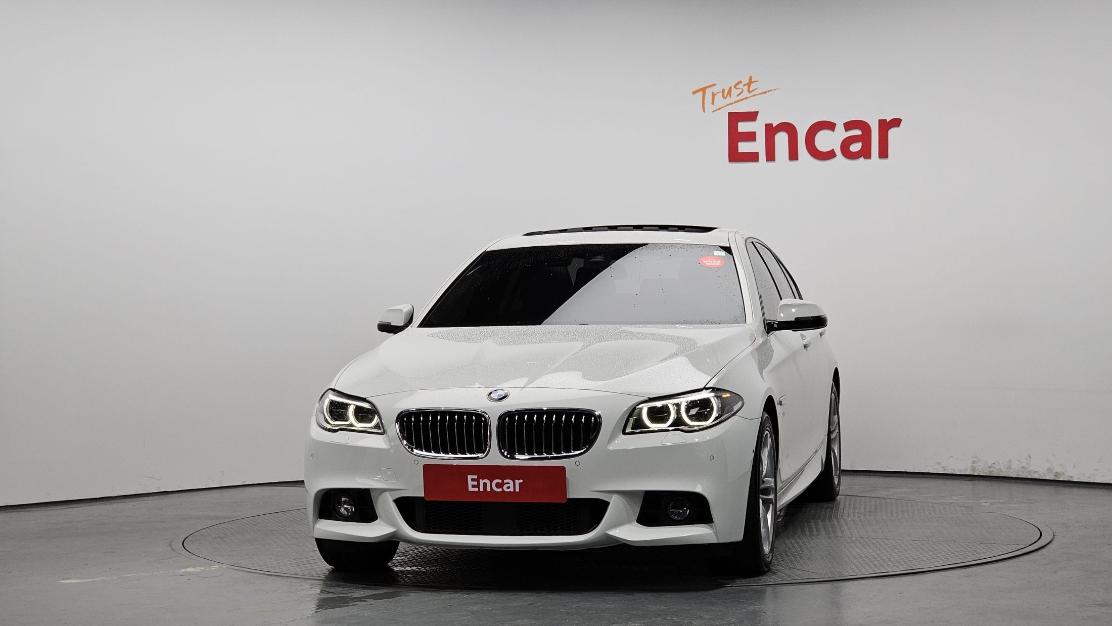 BMW 5-SERIES F10 2016