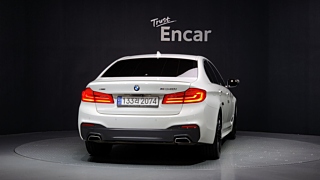 BMW 5-SERIES G30 2018