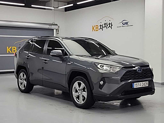 TOYOTA RAV4 2021