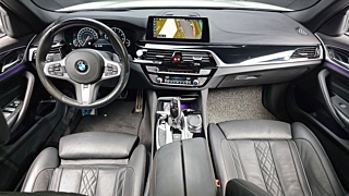 BMW 5-SERIES G30 2019