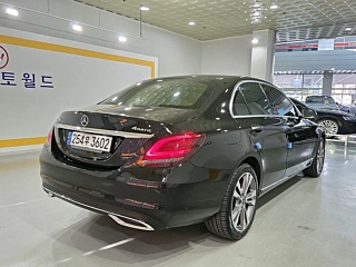 MERCEDES BENZ C-CLASS W205 2020
