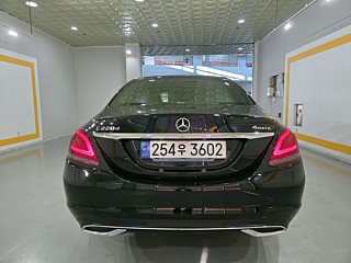 MERCEDES BENZ C-CLASS W205 2020