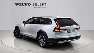 VOLVO V90 CROSS COUNTRY 2024