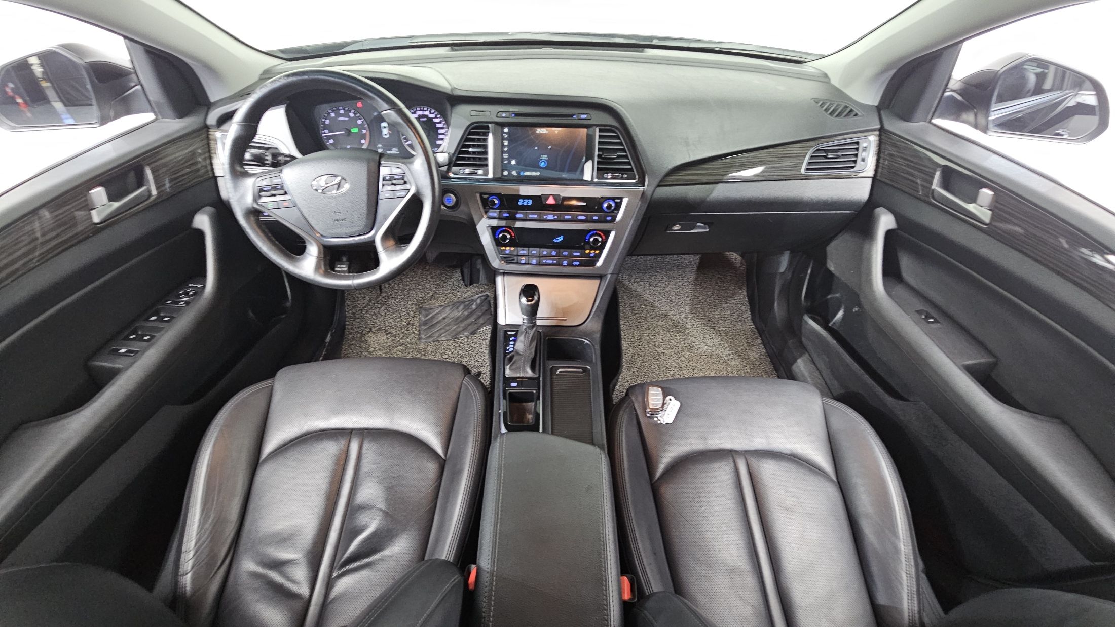 HYUNDAI SONATA LF 2015