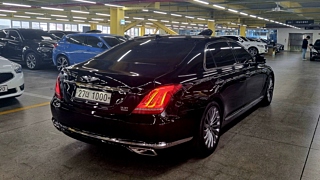 GENESIS EQ900 2016