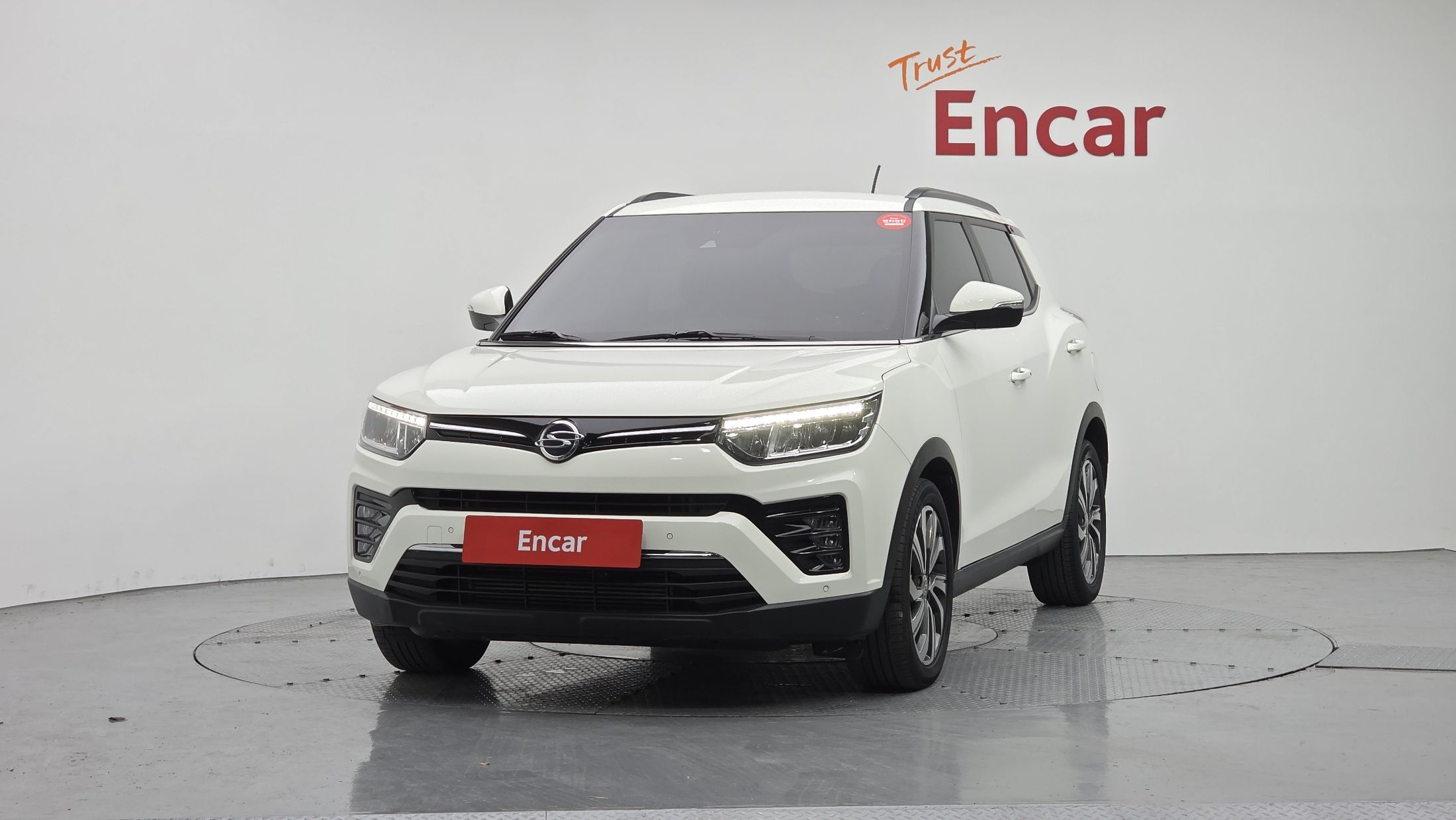 SSANGYONG TIVOLI VERY NEW 2022