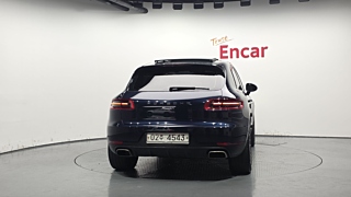 PORSCHE MACAN 2018