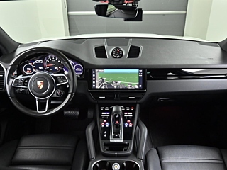 PORSCHE CAYENNE PO536 2023